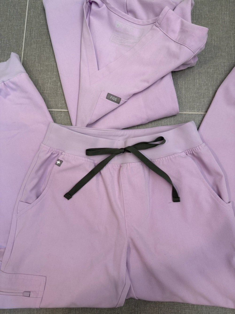 Figs Lavender Catarina and Zamora Scrub Set - Picture 2 of 6